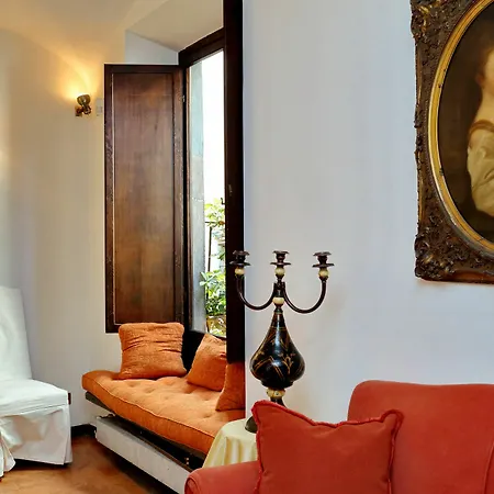 Town House - Treasurerome Collection Apartment *